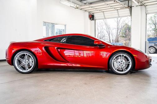 2012 McLaren MP4-12C Base