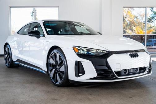 2024 Audi e-tron GT Prestige quattro