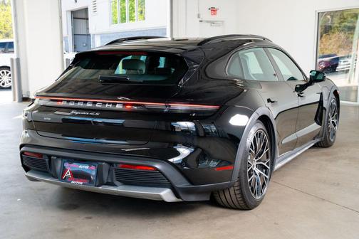 2024 Porsche Taycan 4S