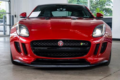 2015 Jaguar F-TYPE R