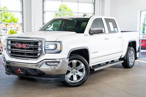 White Frost Tricoat 2018 GMC Sierra 1500 SLT