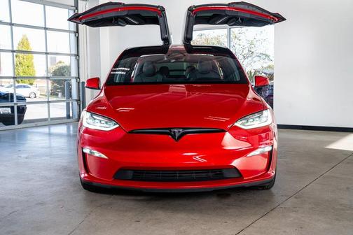 2023 Tesla Model X Standard Range