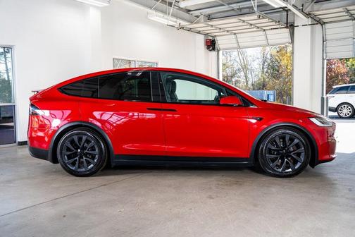 2023 Tesla Model X Standard Range