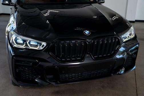 Black Sapphire Metallic 2023 BMW X6 xDrive40i