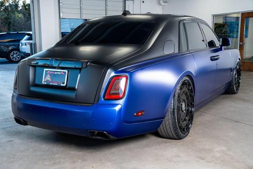 2019 Rolls-Royce Phantom Base