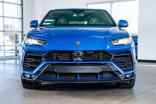 2019 Lamborghini Urus Base