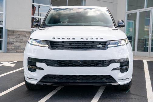 White 2025 Land Rover Range Rover Sport SE