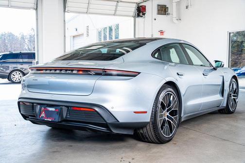 2024 Porsche Taycan Base