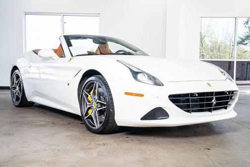 2016 Ferrari California T