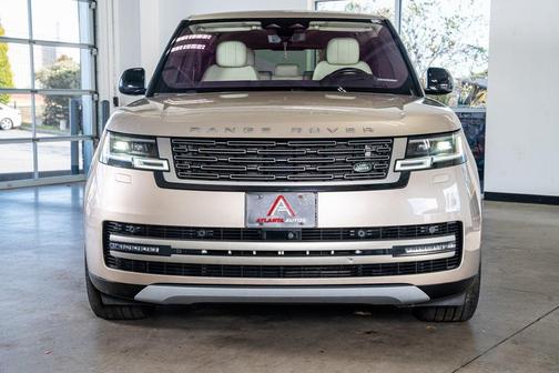 2023 Land Rover Range Rover P530 SE