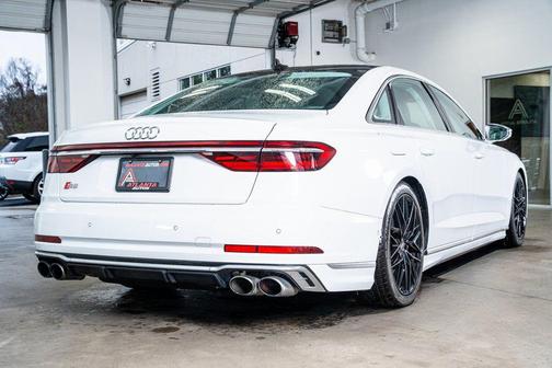 2023 Audi S8 4.0T