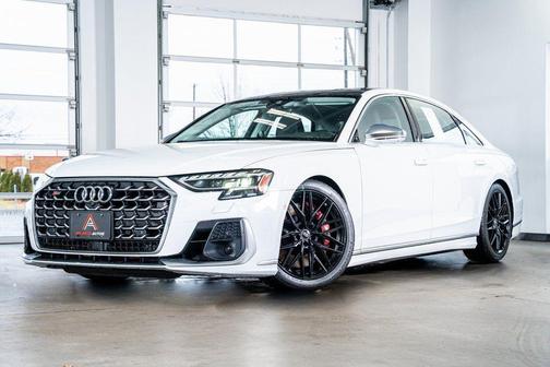 2023 Audi S8 4.0T