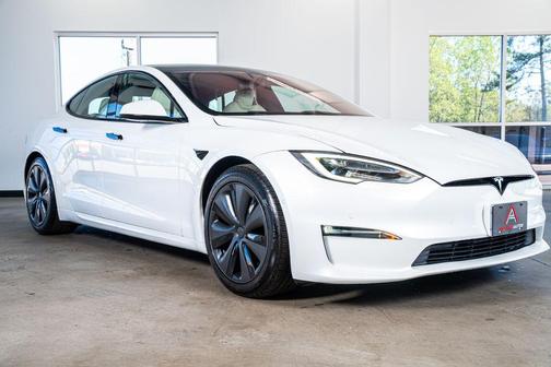 2022 Tesla Model S Base