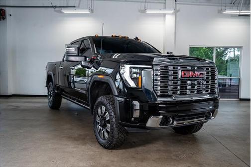 2024 GMC Sierra 2500 Denali