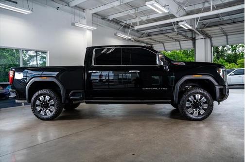 2024 GMC Sierra 2500 Denali