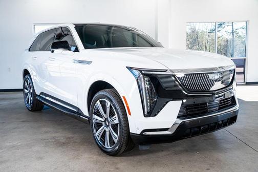 2025 Cadillac Escalade IQ Luxury 2