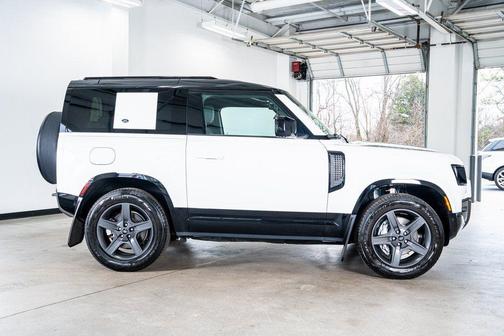 2022 Land Rover Defender 90 X-Dynamic S