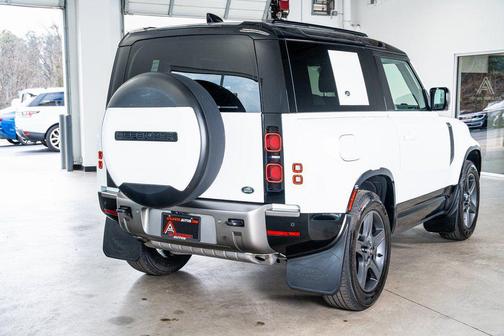 2022 Land Rover Defender 90 X-Dynamic S