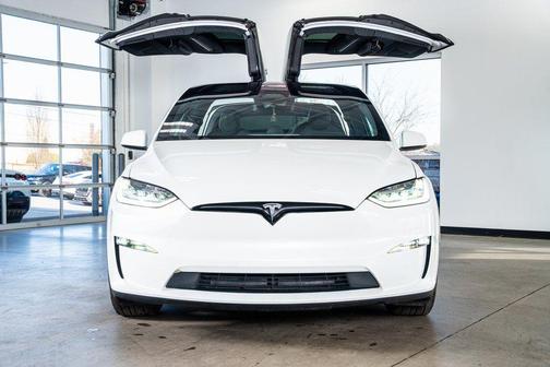 2022 Tesla Model X Dual Motor All-Wheel Drive