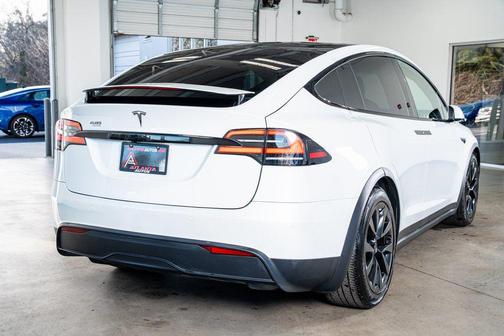 2022 Tesla Model X Dual Motor All-Wheel Drive