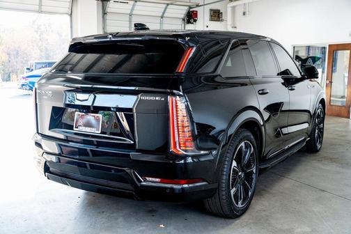 2025 Cadillac Escalade IQ Sport 1