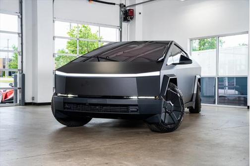 2024 Tesla Cybertruck Cyberbeast
