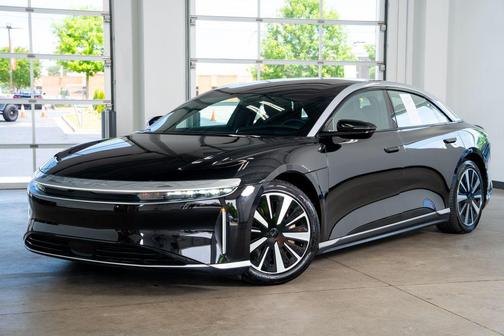 Infinite Black Metallic 2024 Lucid Air Touring
