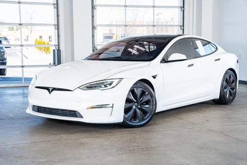 2022 Tesla Model S Base