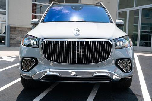 Selenite Grey Metallic 2024 Mercedes-Benz Maybach GLS 600 4MATIC