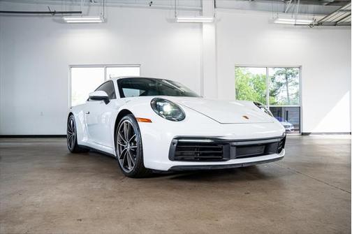 2020 Porsche 911 Carrera
