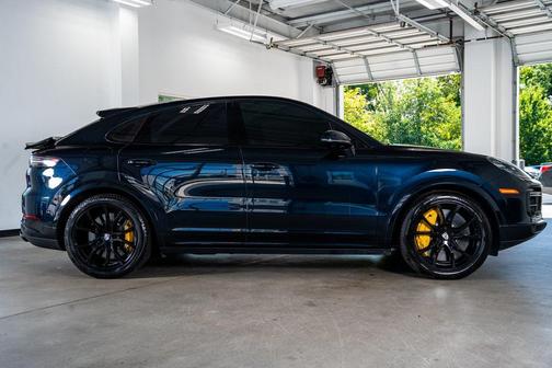 2021 Porsche Cayenne Turbo