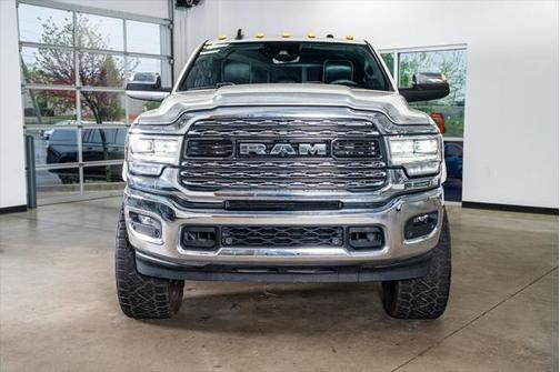 2020 RAM 3500 Limited Crew Cab 4x4 8' Box