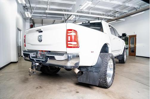 2020 RAM 3500 Limited Crew Cab 4x4 8' Box