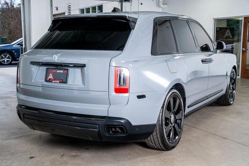 2019 Rolls-Royce Cullinan Base