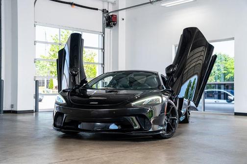 2020 McLaren GT Base