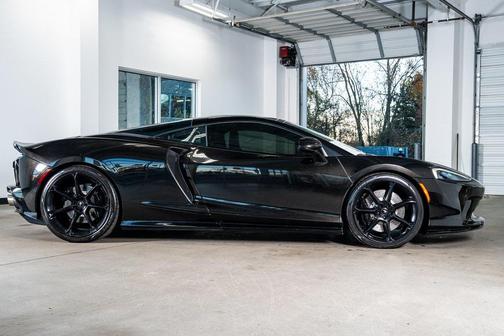 2020 McLaren GT Base