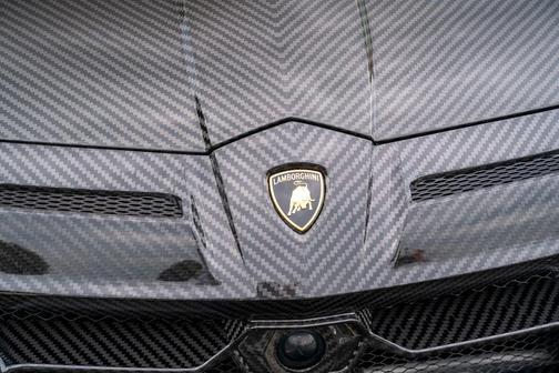 Black 2022 Lamborghini Urus Graphite Capsule