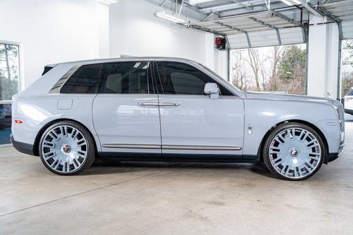 2022 Rolls-Royce Cullinan Base