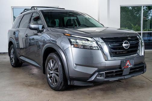 2022 Nissan Pathfinder SV 2WD