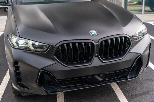 Black Sapphire Metallic 2024 BMW X6 xDrive40i