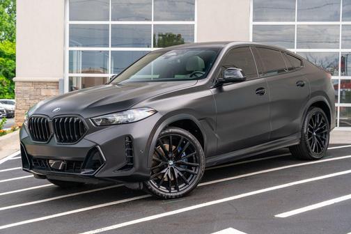 Black Sapphire Metallic 2024 BMW X6 xDrive40i