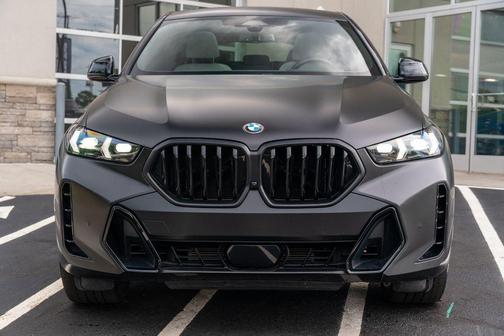 Black Sapphire Metallic 2024 BMW X6 xDrive40i