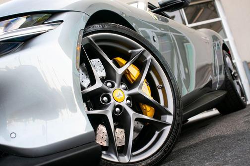 Argento Nurburgring Metallic 2021 Ferrari Roma Base