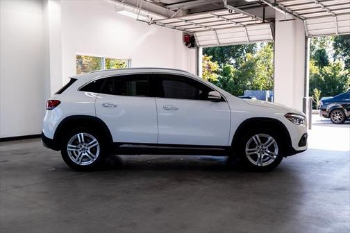 2022 Mercedes-Benz GLA 250 Base