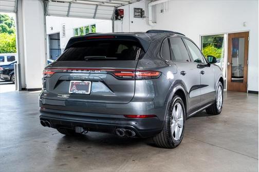 2020 Porsche Cayenne Base