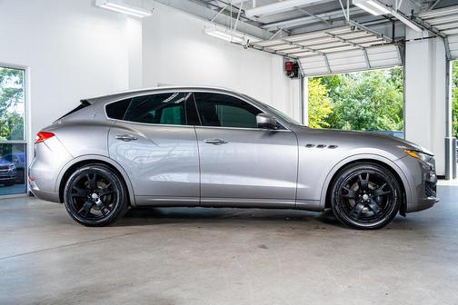 2017 Maserati Levante Base