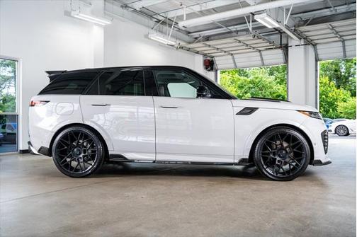 2023 Land Rover Range Rover Sport SE