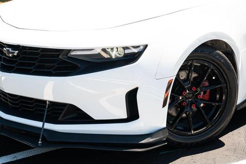 Summit White 2022 Chevrolet Camaro 1LS