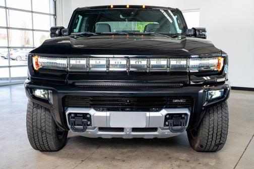 Interstellar White 2023 GMC HUMMER EV Pickup 3X