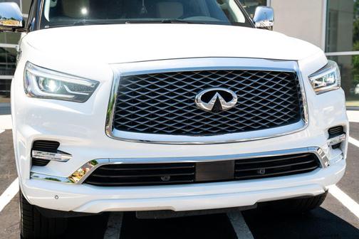 Moonstone White 2019 INFINITI QX80 Luxe